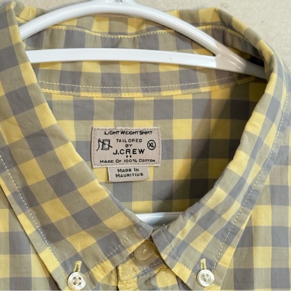 4/$45⚡️Button Down Long Sleeve Shirts Bundle- J. Crew, Tommy, & Guess - Picture 3 of 16